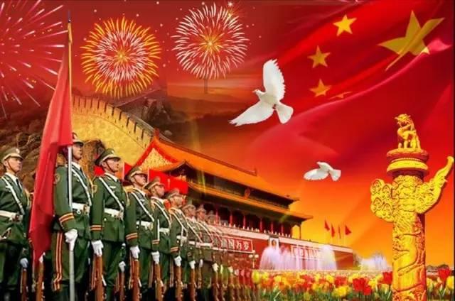 云南:“顽皮小象”不洗澡,象姐姐无奈难劝导