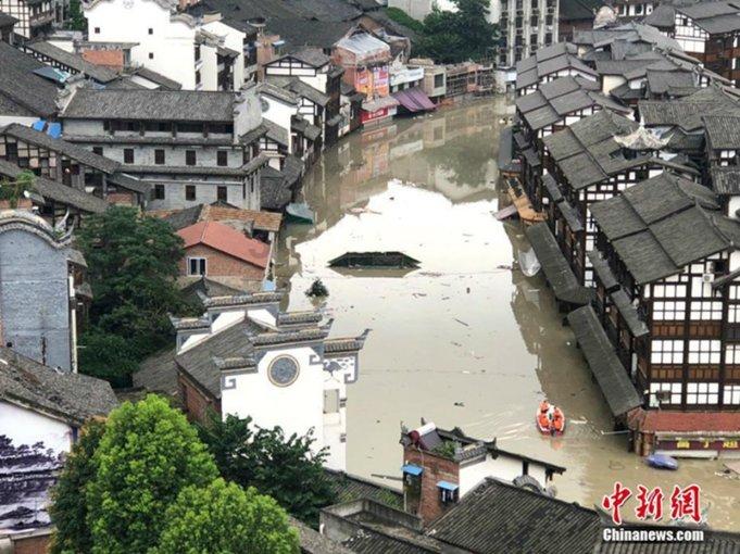 点星沉月